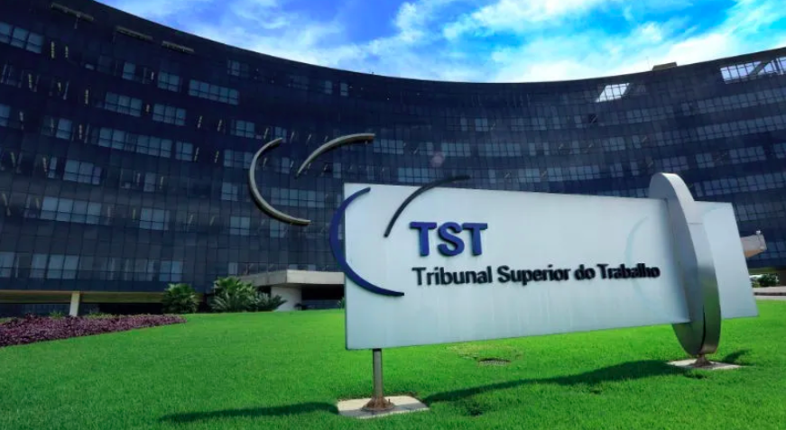 TST vira palco para disputa sobre piso da enfermagem no setor privado